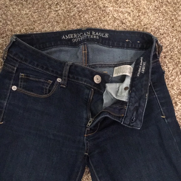 Size 2 American Eagle Skinny Jeans - Picture 3 of 3